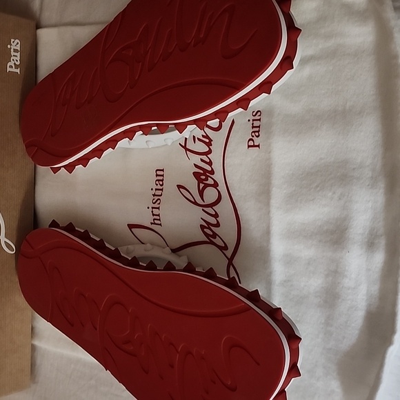 New Chriatian Louboutin Donna Flip Flops with Dust Bag and Box - Picture 2 of 2